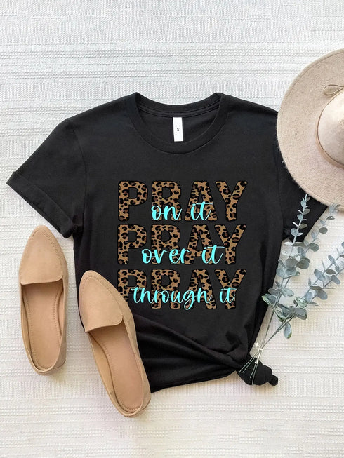 'Pray All Day' Short Sleeve Print T-Shirt - Celes Fashion